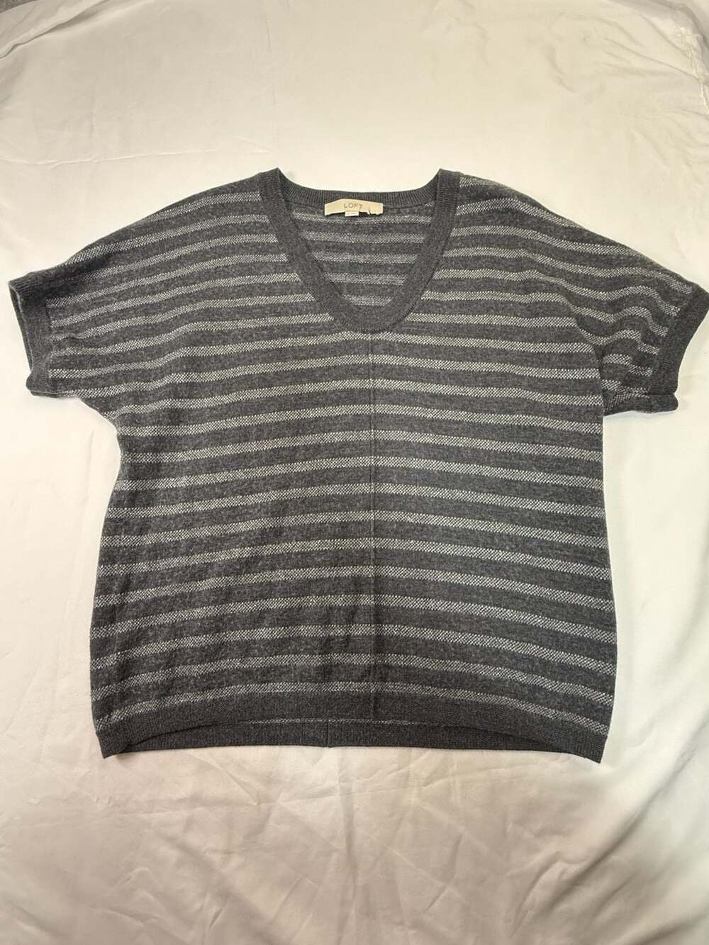 Ann Taylor LOFT Grey Striped V-Neck Short Sleeve Wool Blend Sweater Size S